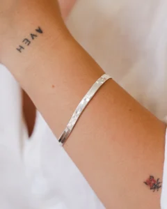 Pulseira-larga.webp